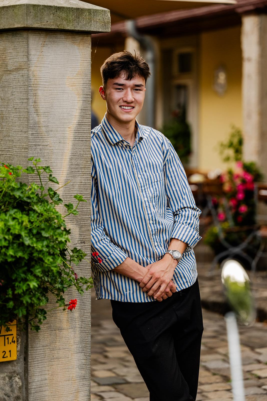 Gemeinsames Teamessen im Restaurant nach Feierabend